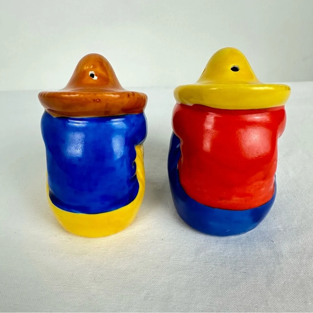 Resting laborers salt & pepper shakers
